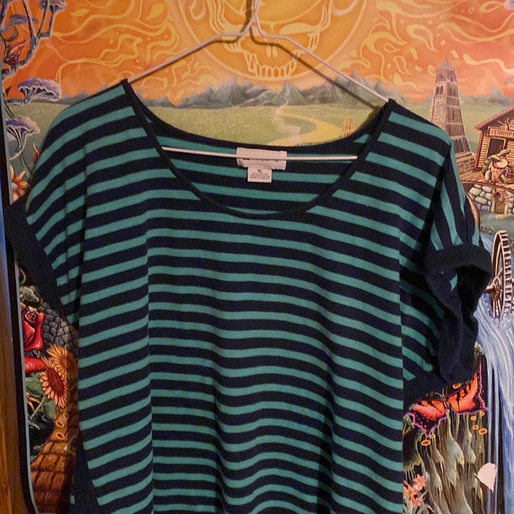 Liz Claiborne t shirt